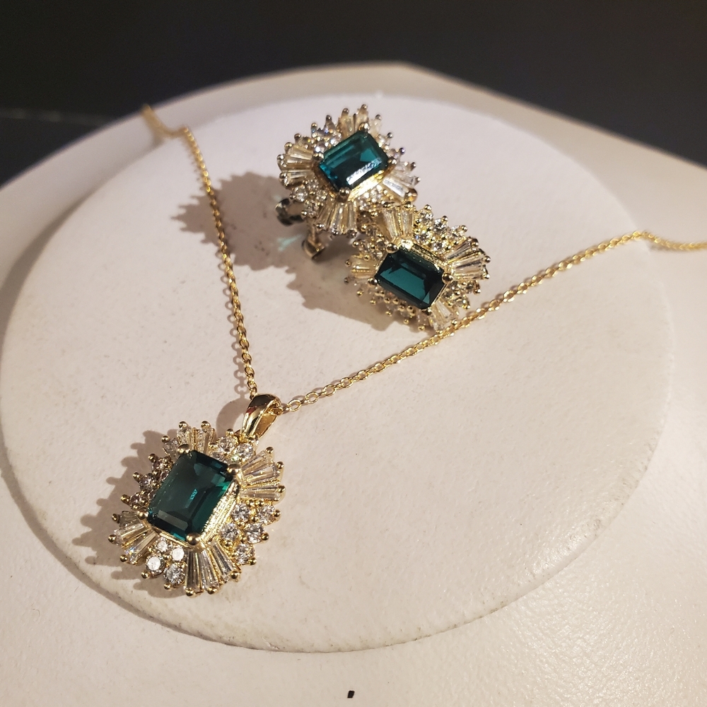 Stauer Zirconia Necklace And Earring Set